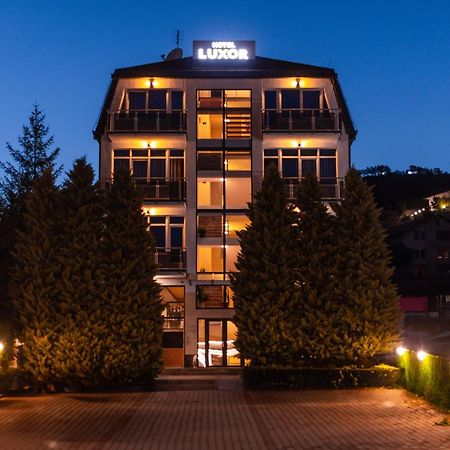 Hotel Luxor 普里什蒂纳 外观 照片