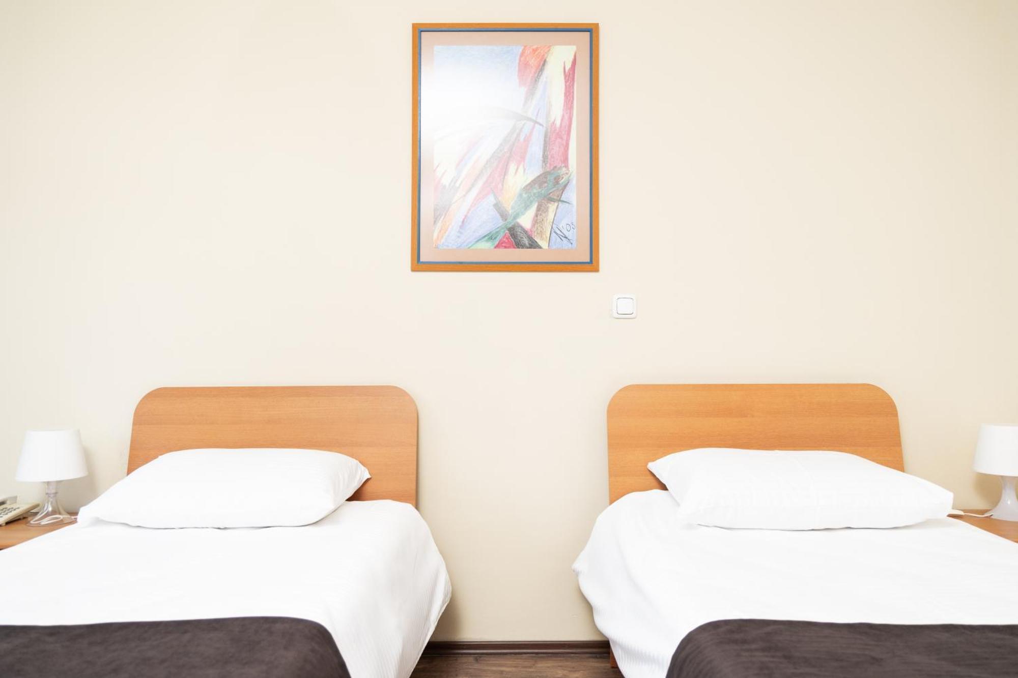 Hotel Luxor 普里什蒂纳 外观 照片